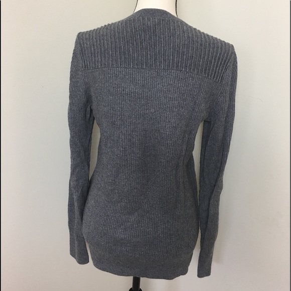 Banana Republic gray ribbed sweater size M - Picture 5 of 10